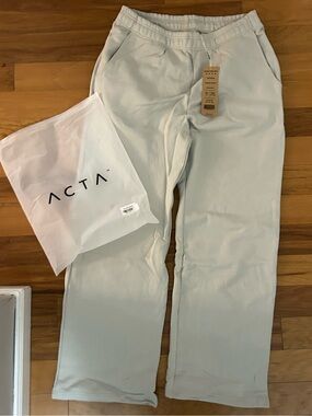 NWT Acta Straight leg sweats